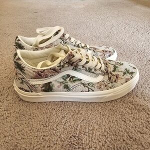Vans Floral Pattern Sneakers - Cream and Pink